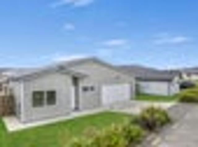 House for sale in Awhitu