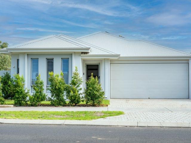 House for sale in Dalyellup, Western Australia