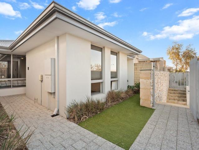 House for sale in Golden Bay, Western Australia