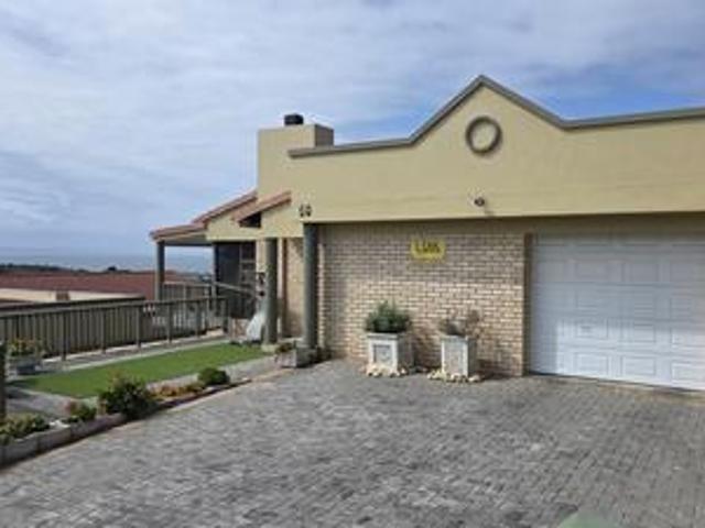 House for sale in Groot Brak Rivier, Western Cape