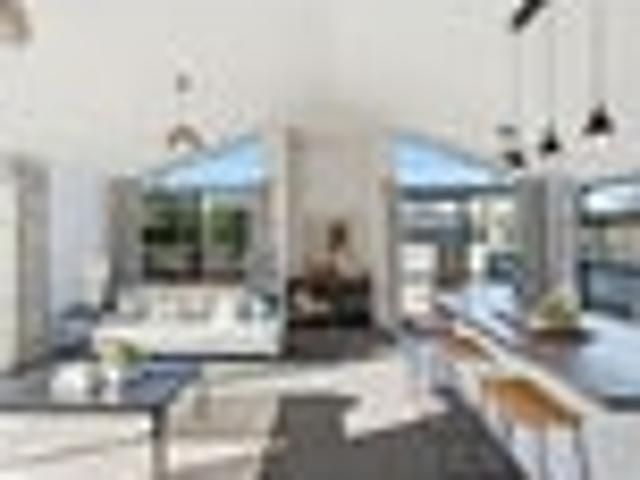 House for sale in Chaslands, Canterbury