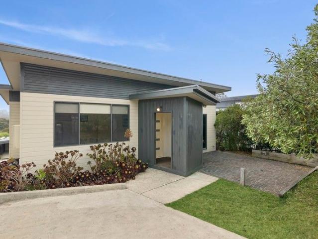 Townhouse for sale in Anglesea, Victoria