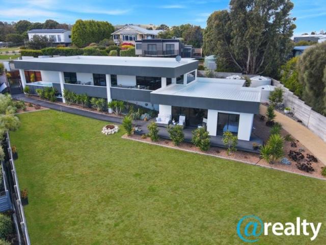 House for sale in Opossum Bay, Tasmania