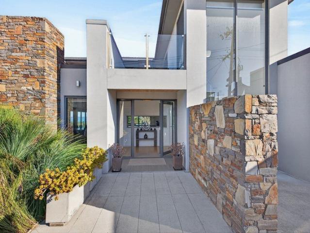 House for sale in Lake Tyers Beach, Victoria