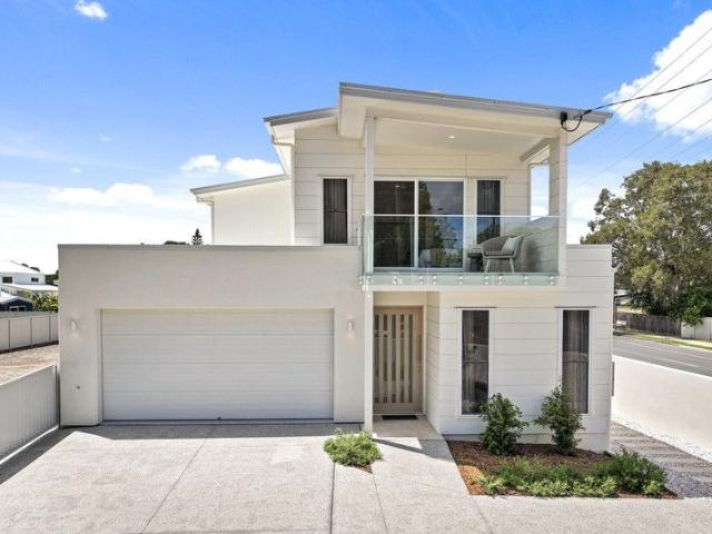 Cottage for sale in Kings Creek, Queensland