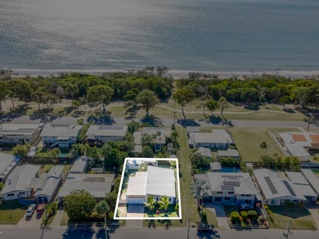 House for sale in Moore Park Beach, Queensland