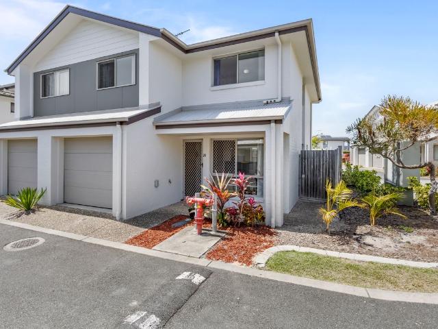 Townhouse for sale in Deception Bay, Queensland
