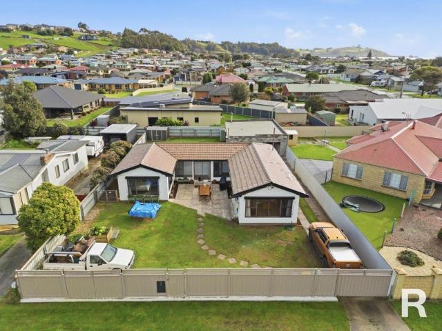 House for rent in West Ulverstone, Ulverstone