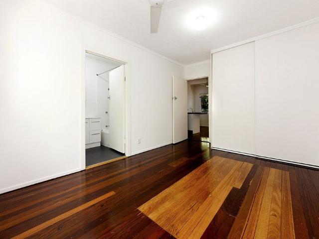 Apartment for rent in Toombul, Queensland