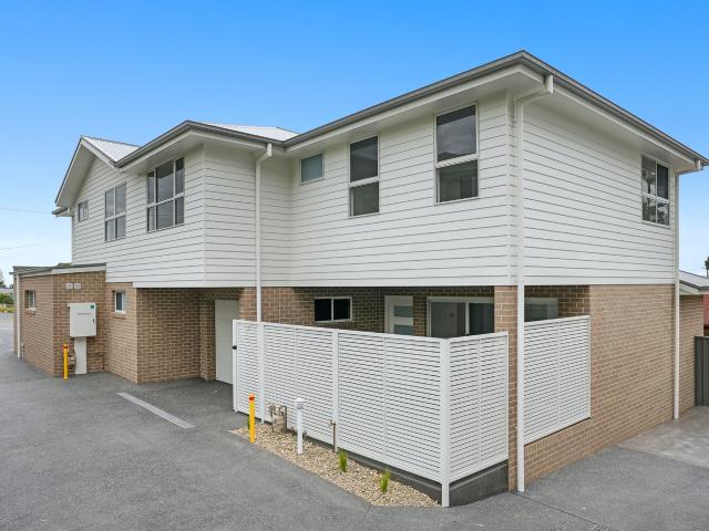 House for rent in Wollongong West, New South Wales