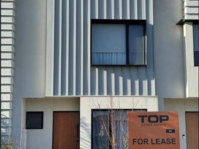 Townhouse for rent in Camerons Creek, Victoria