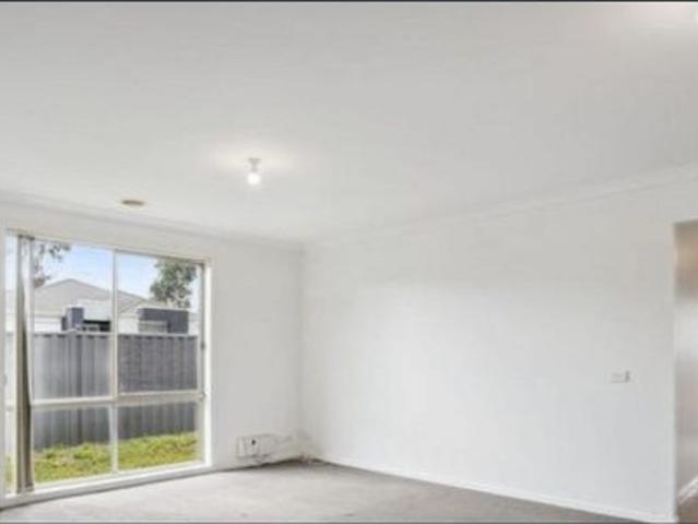 House for rent in Manor Lakes, Melbourne