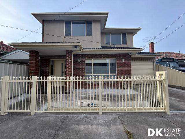 House for rent in Sunshine