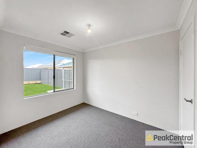 House for rent in Lakelands