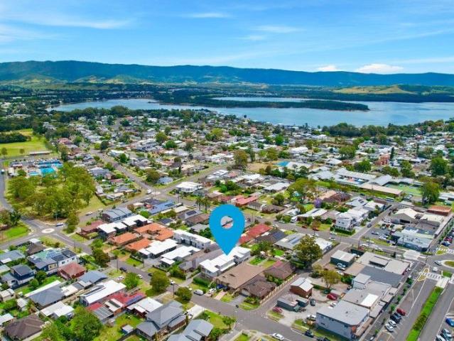 Townhouse for sale in Oak Flats Dc, New South Wales