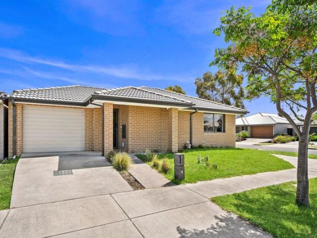 House for sale in Armstrong Waters, Geelong