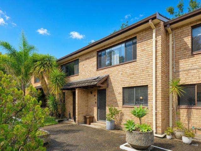 Townhouse for sale in Sutherland, New South Wales