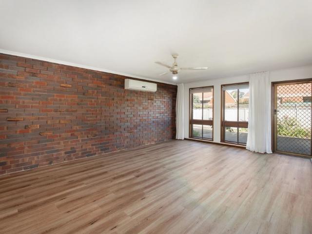 Townhouse for rent in East Albury, Albury
