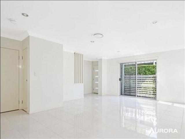 Townhouse for rent in Toombul, Queensland
