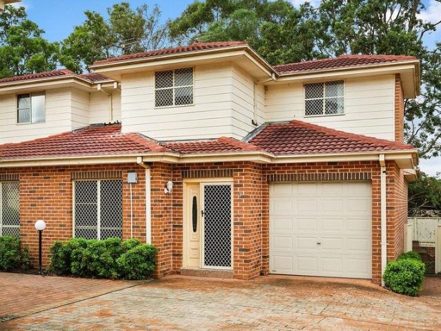 Townhouse for rent in Sydney, New South Wales
