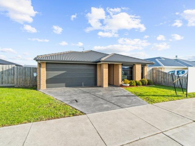 House for sale in Yinnar, Victoria