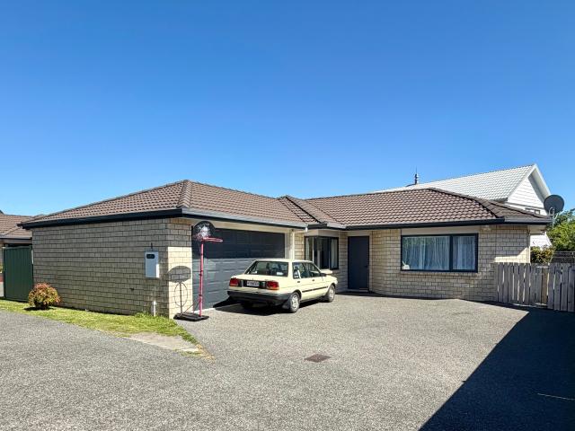 House for rent in Welcome Bay Shopping Centre, Welcome Bay