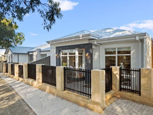 House for sale in Parklands, Western Australia
