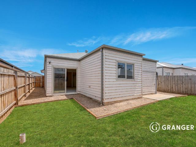 House for sale in Eynesbury, Melbourne