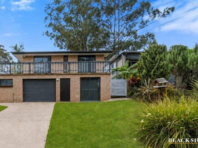 House for sale in Catalina, New South Wales