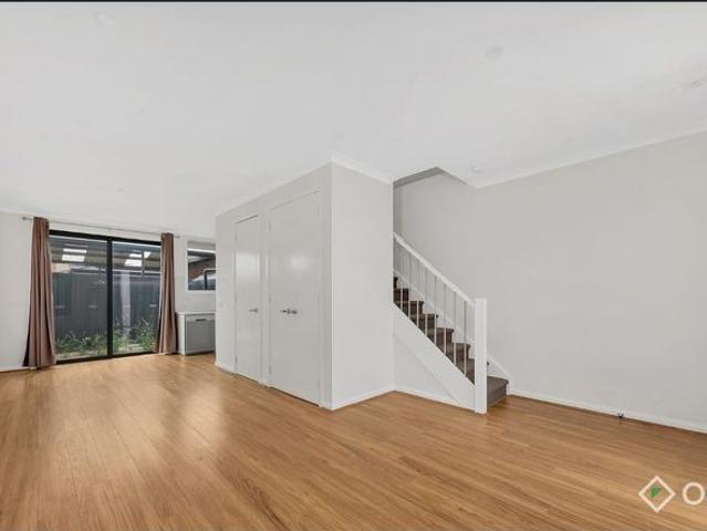 Townhouse for rent in Camerons Creek, Victoria