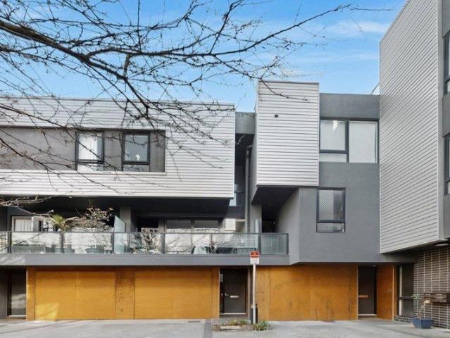 Townhouse for sale in Camerons Creek, Victoria