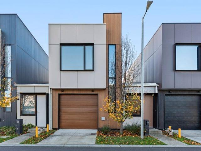 Townhouse for sale in Camerons Creek, Victoria