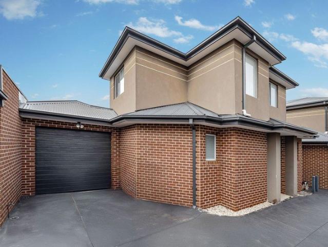 Townhouse for sale in Camerons Creek, Victoria