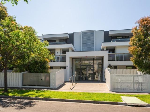 Apartment for sale in Cheltenham, Melbourne