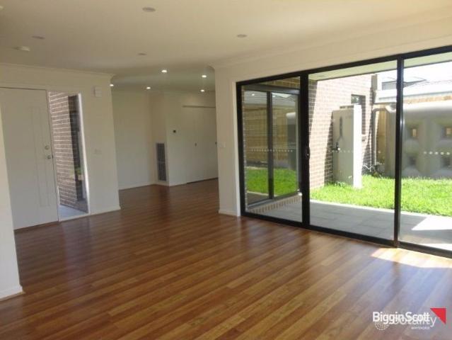 Townhouse for rent in Camerons Creek, Victoria