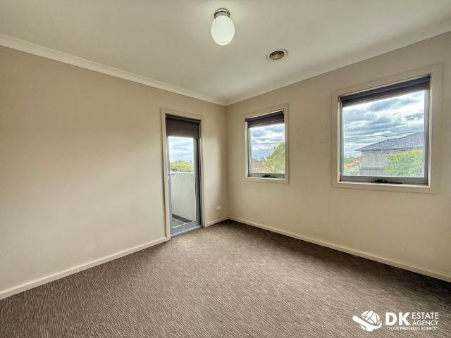 Townhouse for rent in Camerons Creek, Victoria