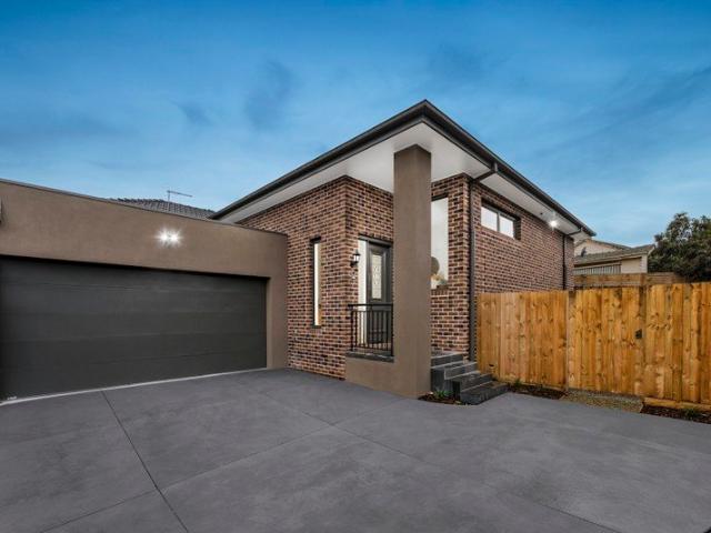 Townhouse for sale in Camerons Creek, Victoria