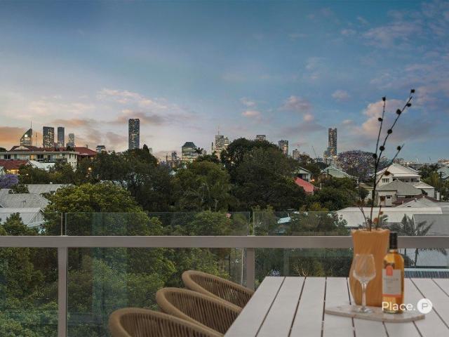 Apartment for sale in Coorparoo, Greater Brisbane
