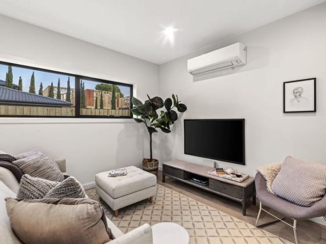 Townhouse for rent in Camerons Creek, Victoria