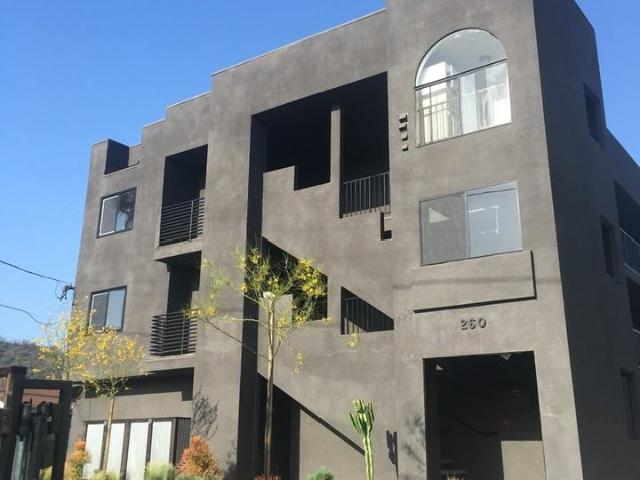 Apartment for rent in Canoga Park, California