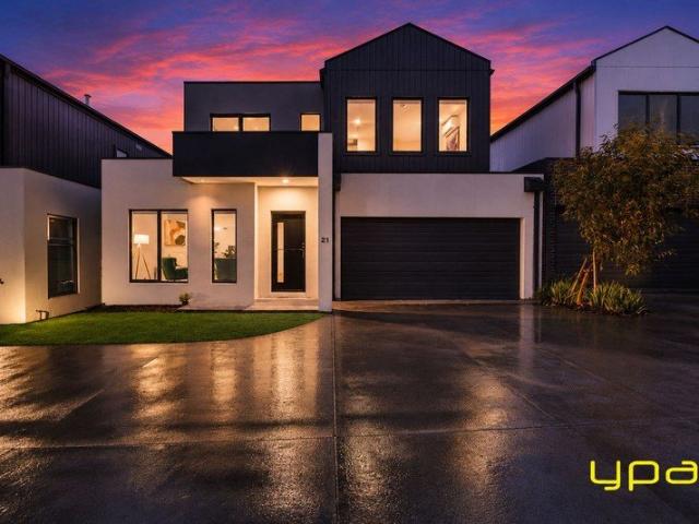 Townhouse for sale in Camerons Creek, Victoria