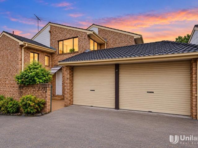 Townhouse for sale in Mobbs Hill, Sydney
