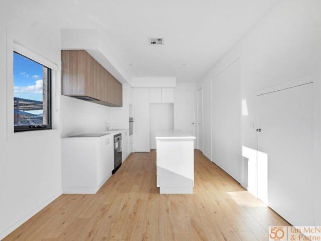 Townhouse for rent in Googong, Queanbeyan-Palerang Regional Council
