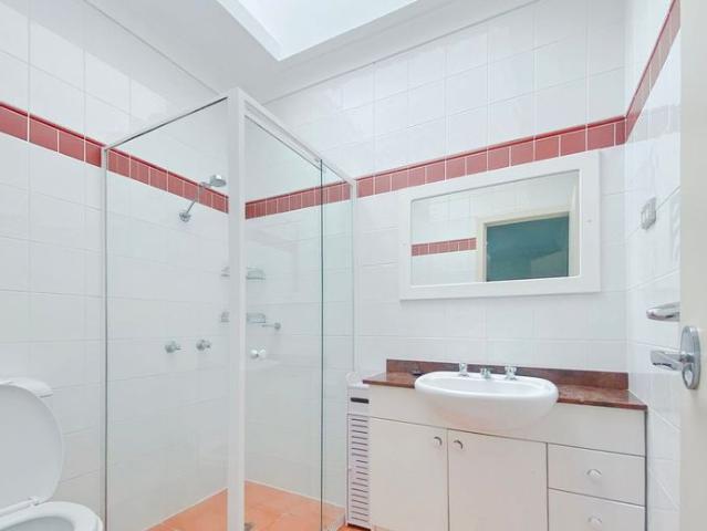 Townhouse for rent in Sydney, New South Wales