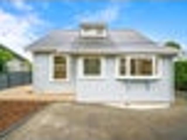 House for sale in Balmoral