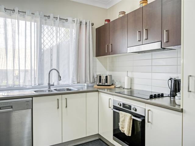Townhouse for sale in Glen Eden, Queensland
