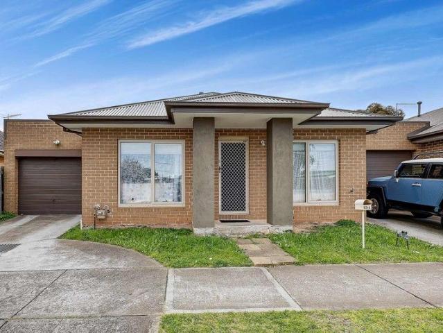 House for sale in Dallas, Victoria