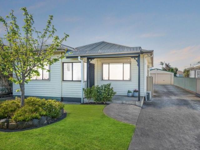House for sale in Hamlyn Heights, Victoria