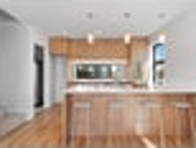 House for sale in Chaslands, Canterbury