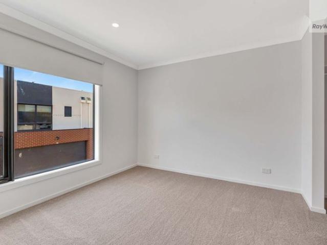 Townhouse for rent in Camerons Creek, Victoria